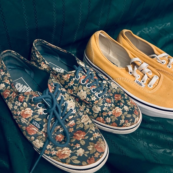 2 pairs Womens Vans size 6.5 Green Floral Yellow very good condition see photos - Picture 1 of 8